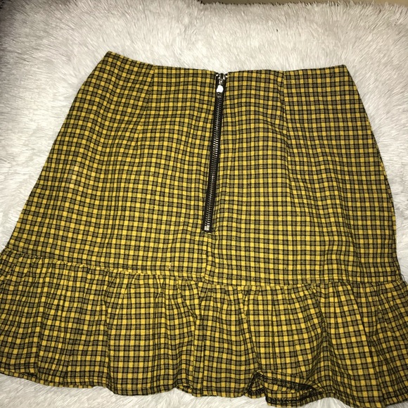 beginning boutique yellow SKIRT - Picture 3 of 4